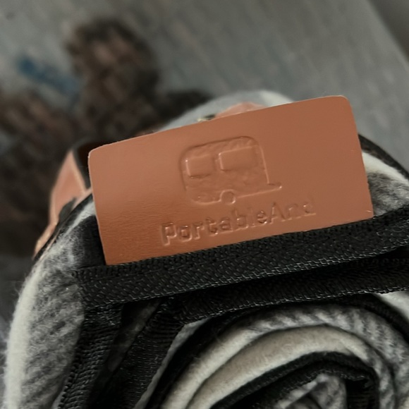 Roll up blanket - Picture 5 of 5